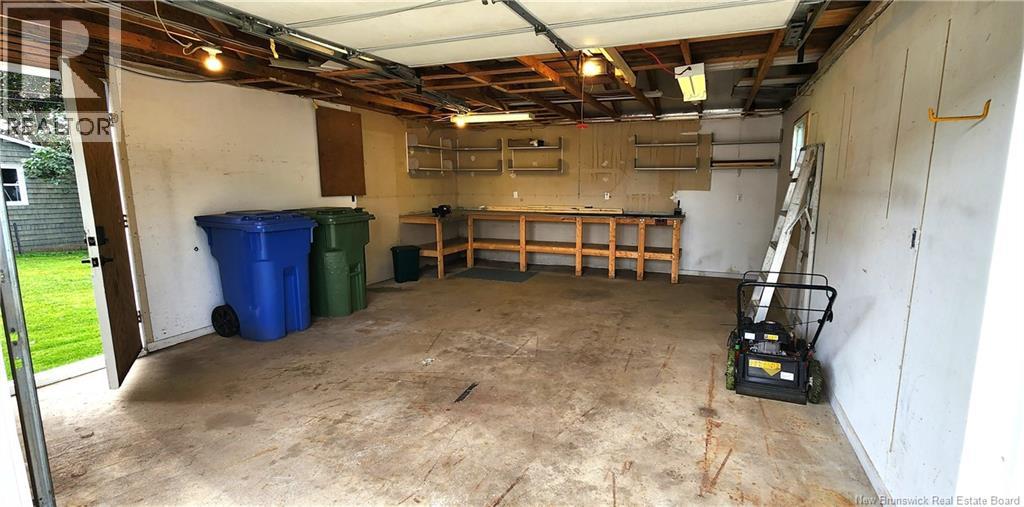 1111 Vincent Drive, Bathurst, New Brunswick  E2A 3W1 - Photo 2 - NB129327