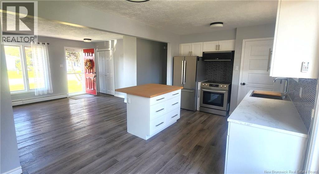 1111 Vincent Drive, Bathurst, New Brunswick  E2A 3W1 - Photo 5 - NB129327