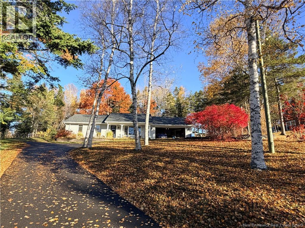 18 Hillsleigh Court, Douglas, New Brunswick