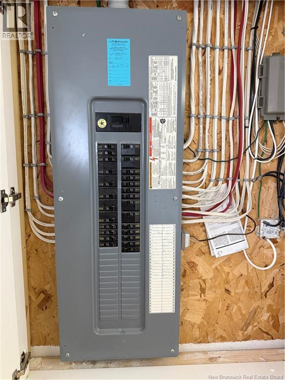 545 St-Simon, Bathurst, New Brunswick  E2A 3L7 - Photo 9 - NB129687