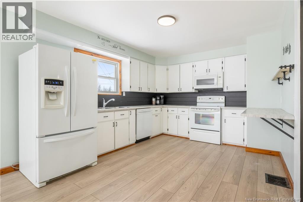 5247 Route 117, Baie-Sainte-Anne, New Brunswick E9A 1C3 - Photo 11 - NB129509