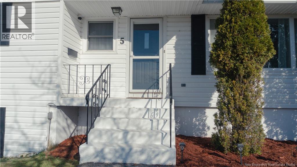 5 Wildwood, Saint John, New Brunswick E2J 2V9 - Photo 7 - NB129667