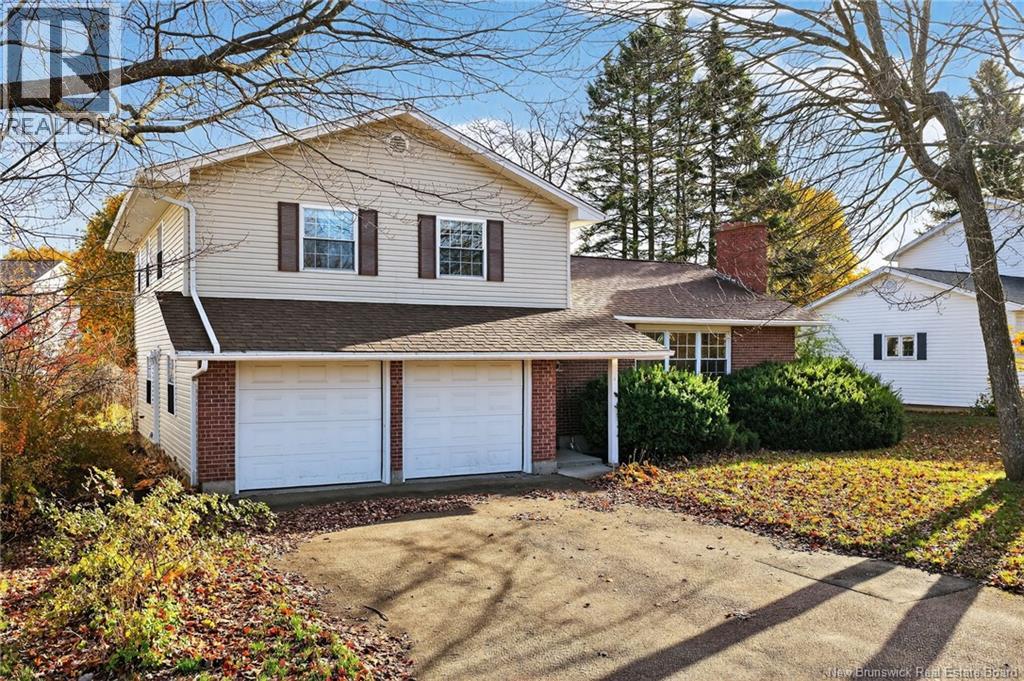 18 Grindstone Drive, Riverview, New Brunswick E1B 3N9 - Photo 2 - NB129203