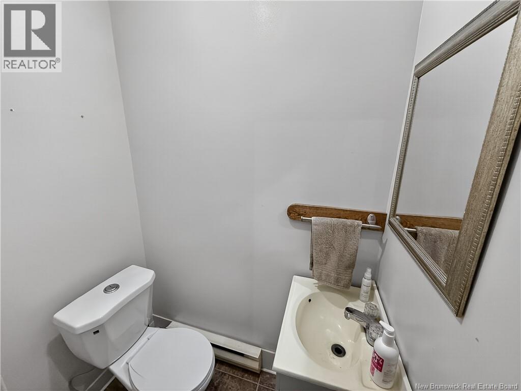 11 O'leary Street, Campbellton, New Brunswick E3N 2X2 - Photo 11 - NB129771