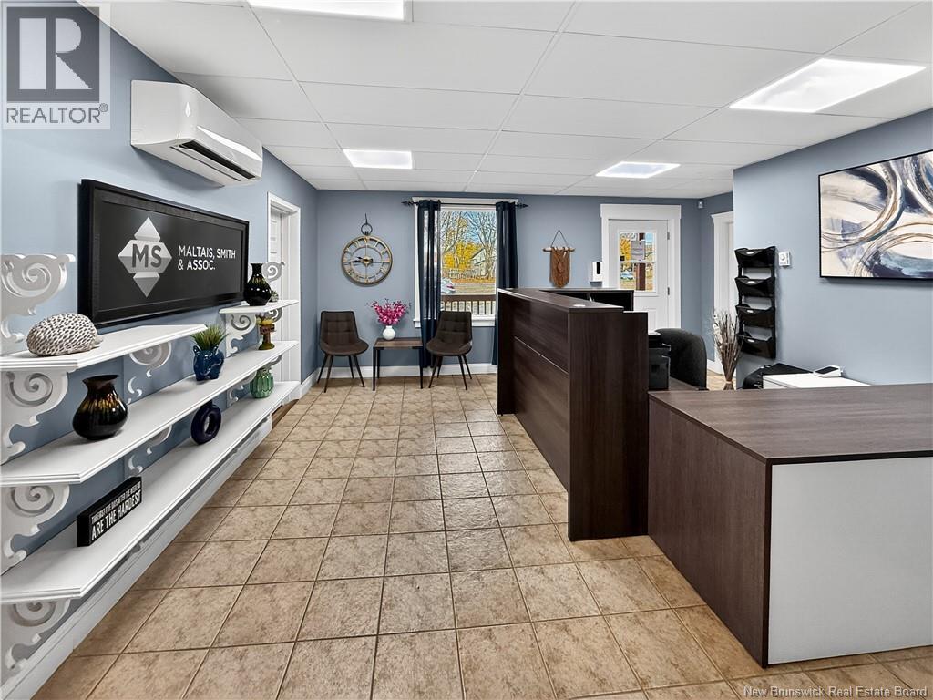 11 O'leary Street, Campbellton, New Brunswick E3N 2X2 - Photo 2 - NB129771