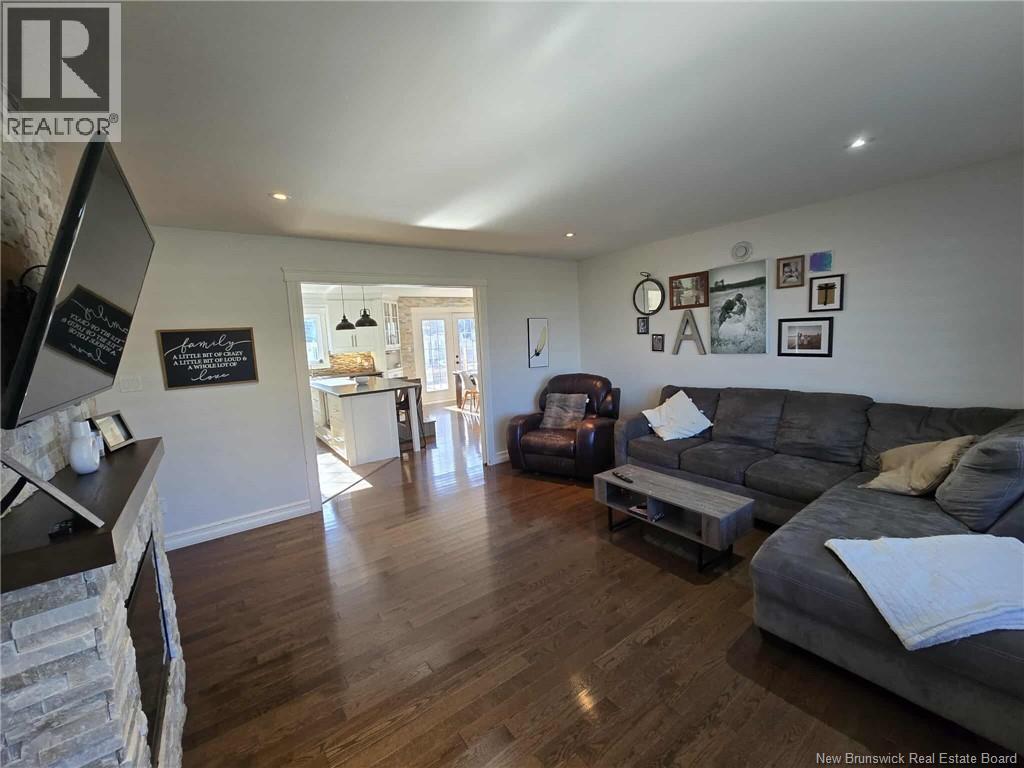 24 Frederic Street, Petit-Rocher, New Brunswick E8J 1A3 - Photo 22 - NB129815