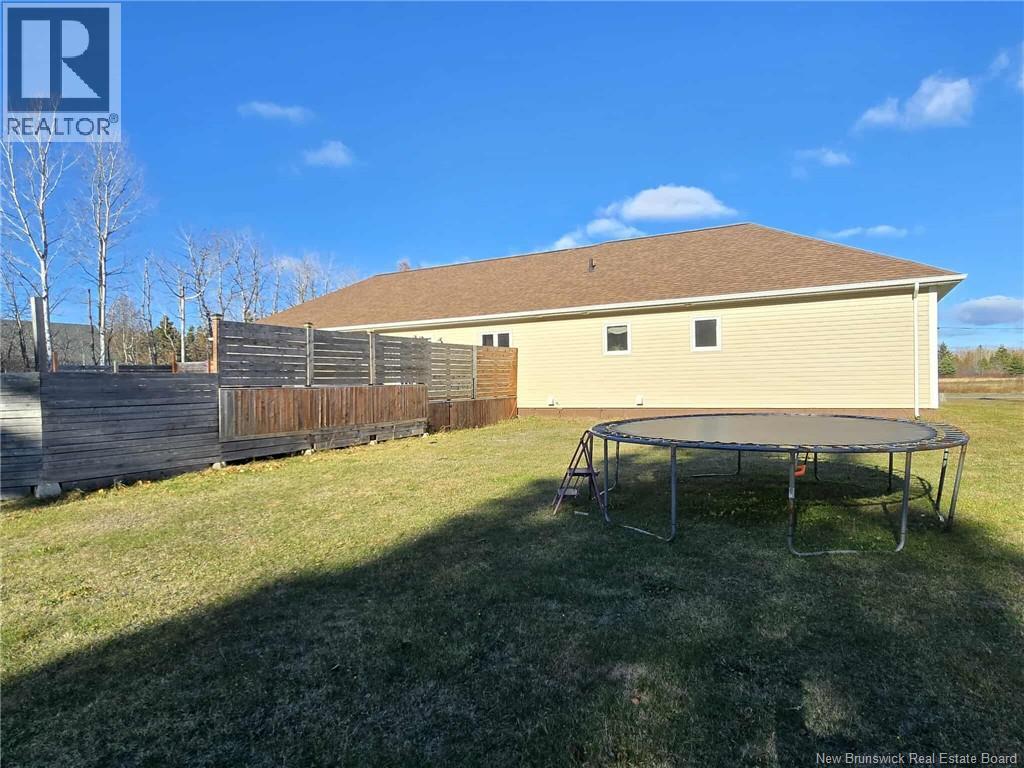 24 Frederic Street, Petit-Rocher, New Brunswick E8J 1A3 - Photo 45 - NB129815