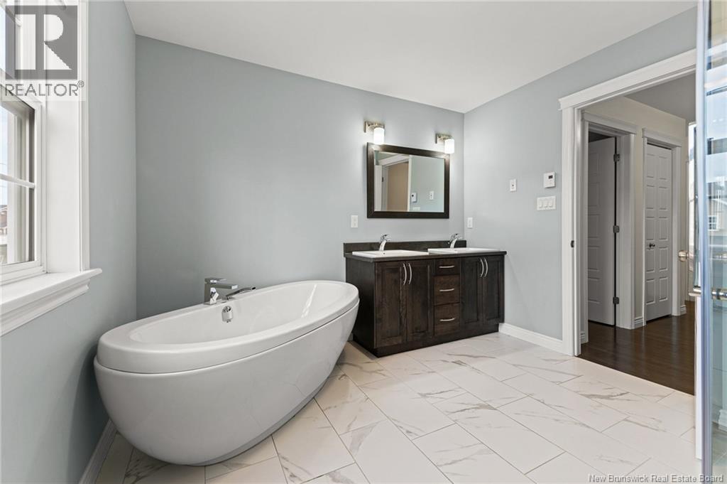 262 Dolbeau, Dieppe, New Brunswick  E1A 1R6 - Photo 19 - NB129814