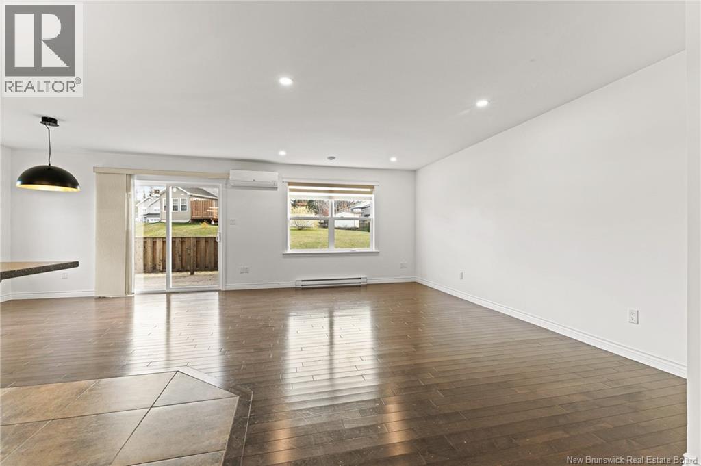 262 Dolbeau, Dieppe, New Brunswick  E1A 1R6 - Photo 4 - NB129814