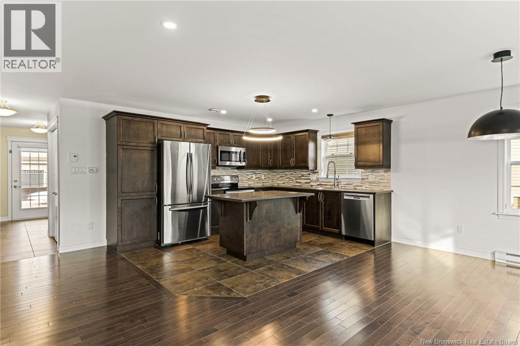 262 Dolbeau, Dieppe, New Brunswick  E1A 1R6 - Photo 7 - NB129814