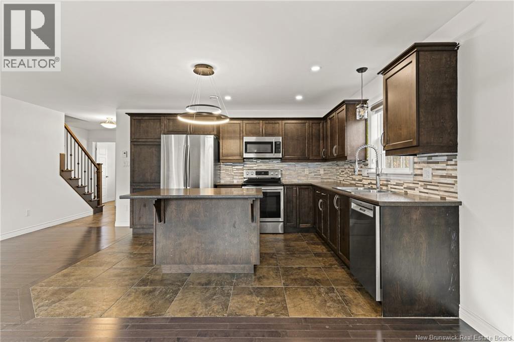 262 Dolbeau, Dieppe, New Brunswick  E1A 1R6 - Photo 8 - NB129814