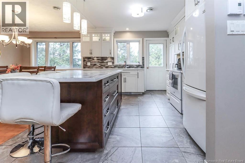 8 Parkwood Drive, Quispamsis, New Brunswick E2E 1P3 - Photo 9 - NB129808