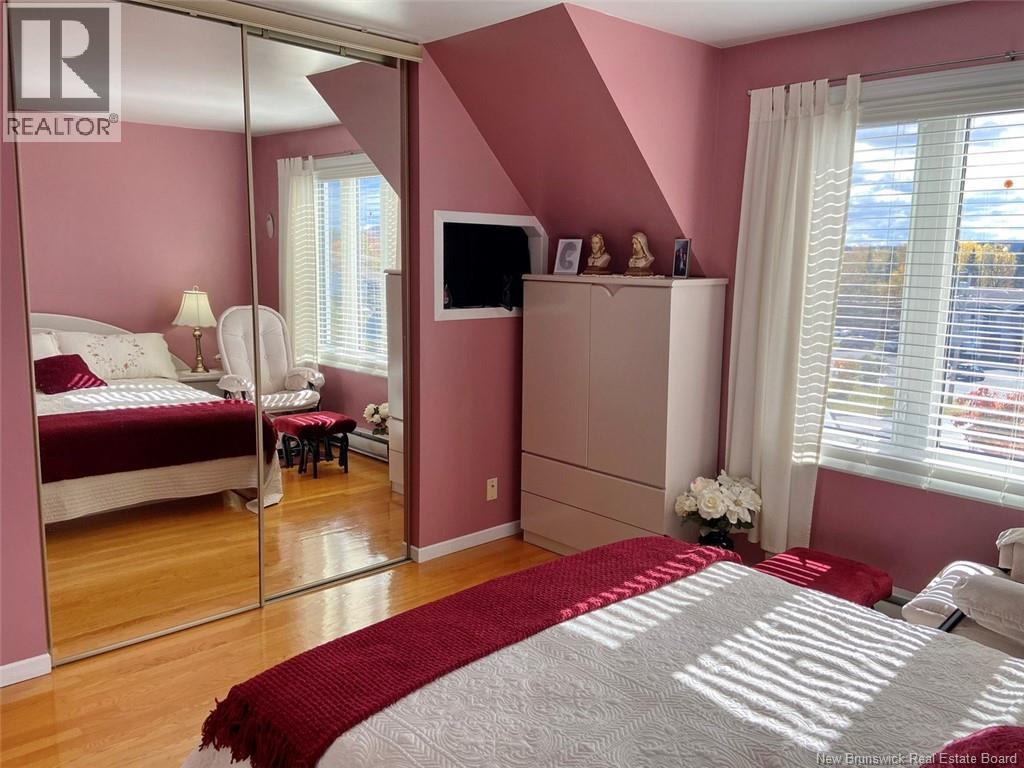 20 I Du Bourg Avenue, Edmundston, New Brunswick E3V 4C5 - Photo 11 - NB129730
