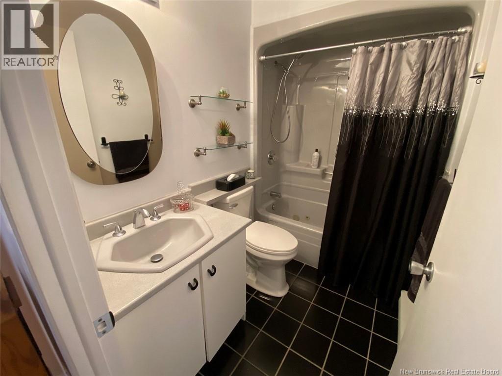 20 I Du Bourg Avenue, Edmundston, New Brunswick E3V 4C5 - Photo 14 - NB129730