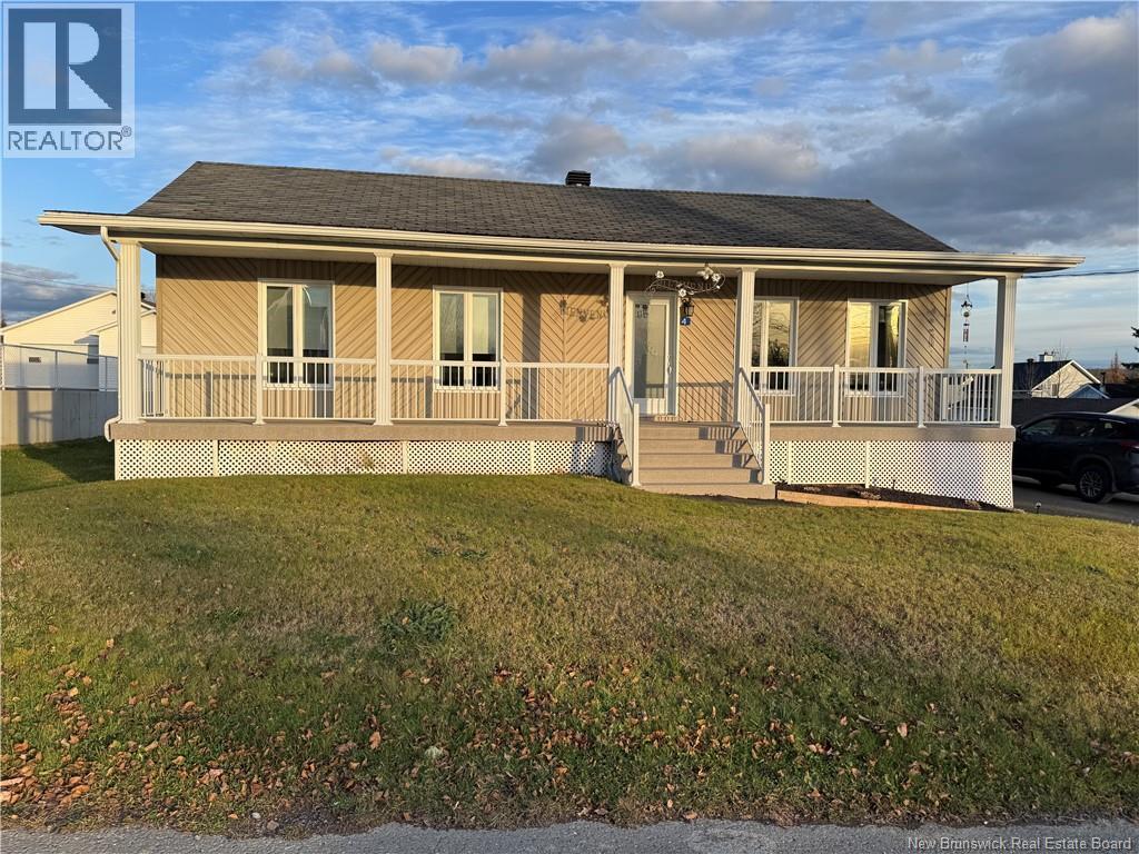 4 des Pins Street, Kedgwick, New Brunswick