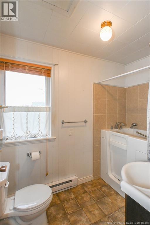 310 Jd Gauthier Boulevard, Shippagan, New Brunswick E8S 1R4 - Photo 13 - NB129836