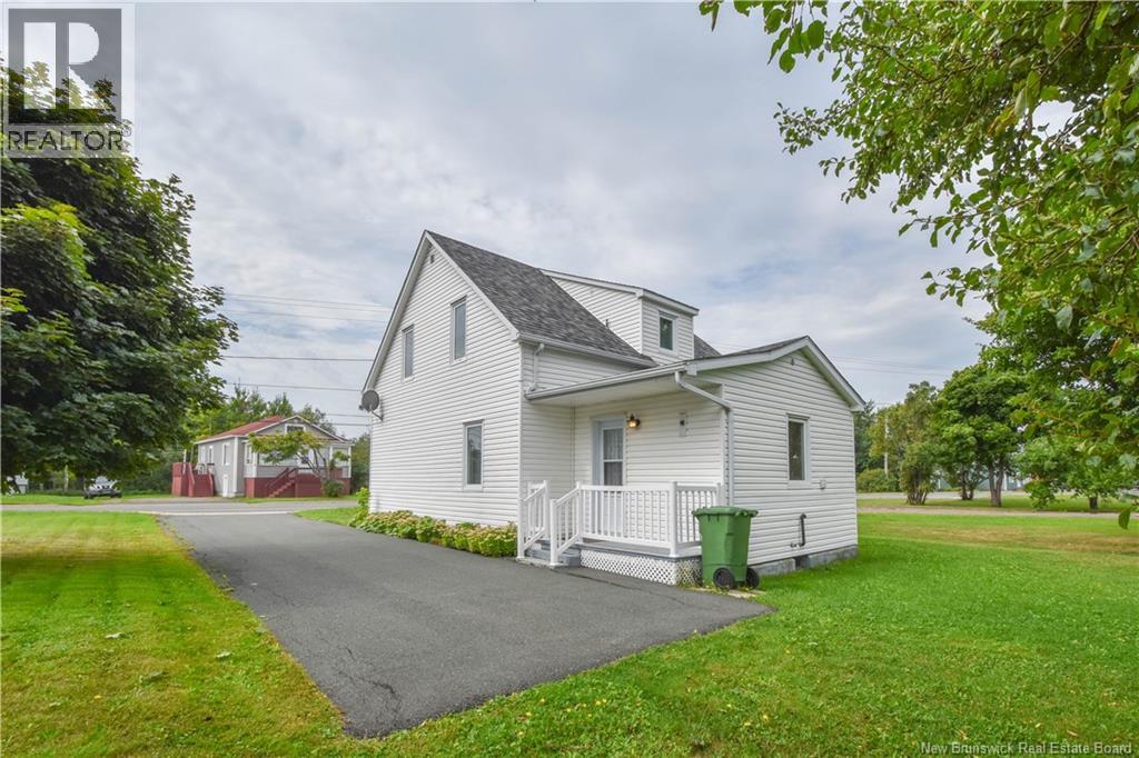 310 Jd Gauthier Boulevard, Shippagan, New Brunswick E8S 1R4 - Photo 3 - NB129836