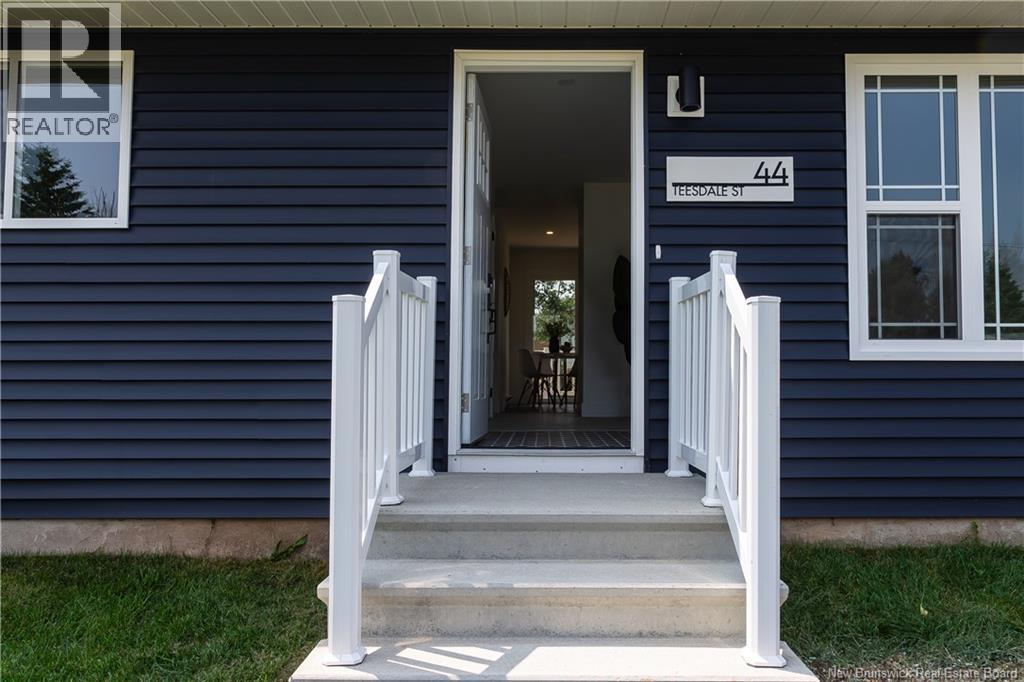 44 Teesdale, Moncton, New Brunswick E1A 5K5 - Photo 2 - NB129807