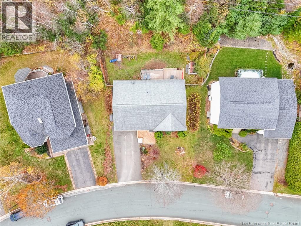 27 Stoneybrook Crescent, Fredericton, New Brunswick  E3B 6Y2 - Photo 3 - NB129828