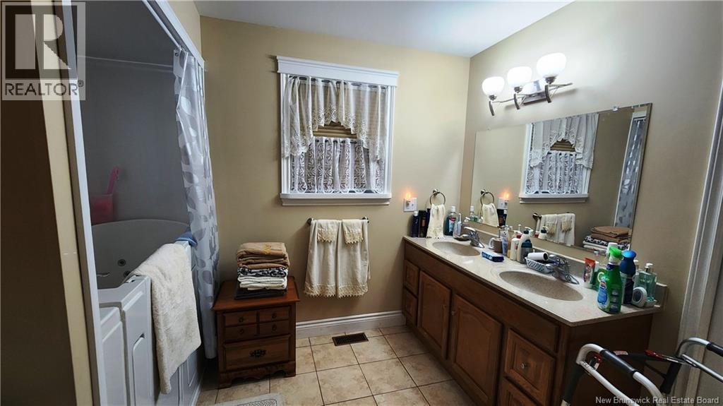 890 Hillcrest Road, Saint John, New Brunswick  E2E 2B2 - Photo 19 - NB129902