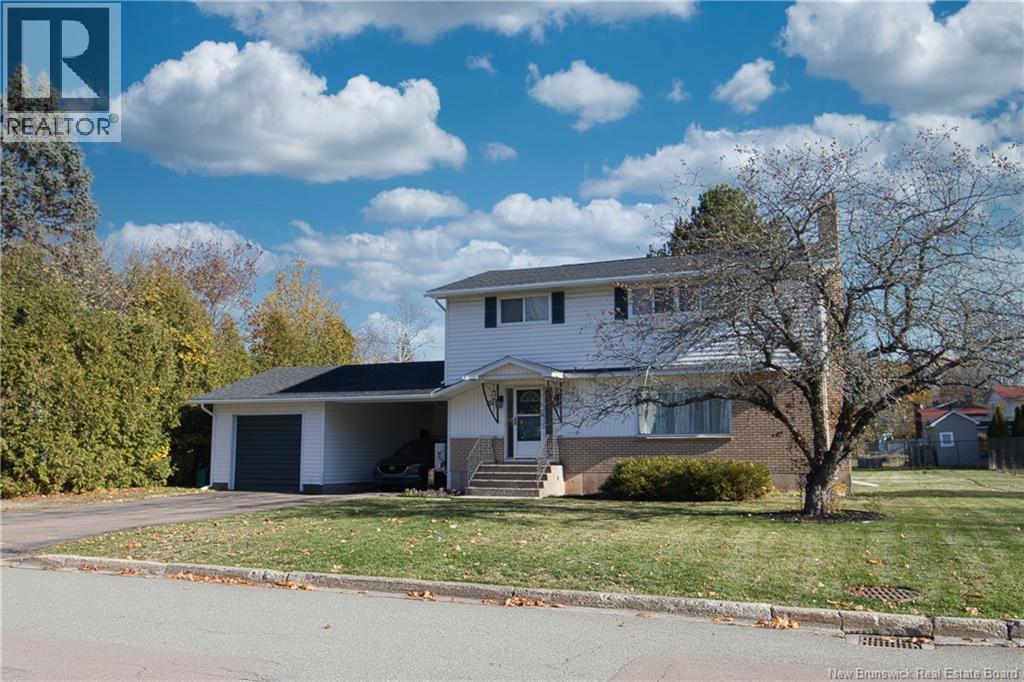 214 Mcallister Road, Riverview, New Brunswick E1B 1T8 - Photo 2 - NB129906