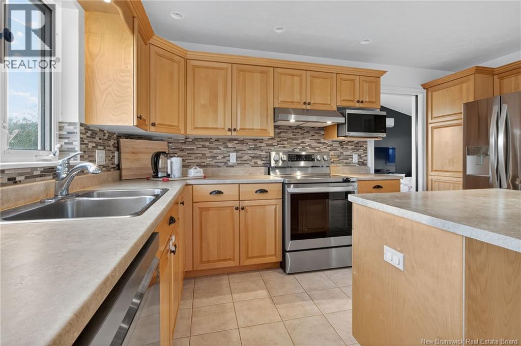 162 Twin Oaks Dr, Moncton, New Brunswick  E1G 4W4 - Photo 13 - NB129900