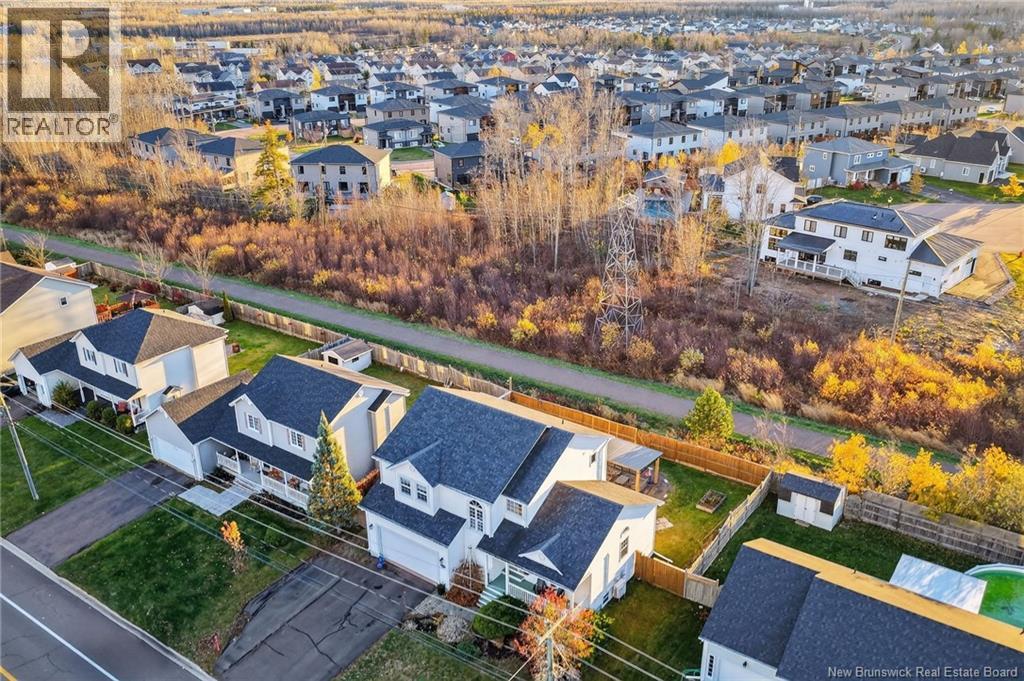 162 Twin Oaks Dr, Moncton, New Brunswick  E1G 4W4 - Photo 2 - NB129900