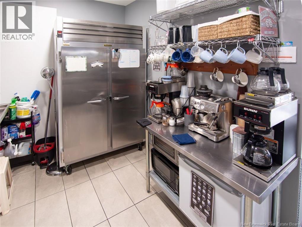 334 Main Street, Shediac, New Brunswick  E4P 2E5 - Photo 13 - NB129885