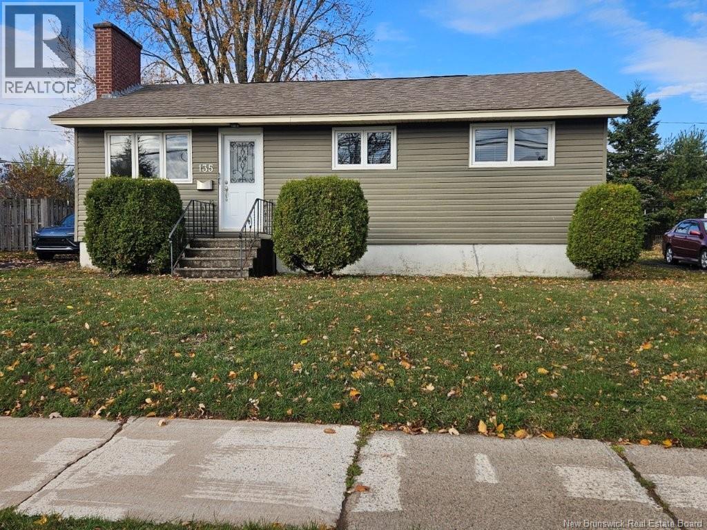 135 Crandall Street, Moncton, New Brunswick  E1C 4E1 - Photo 1 - NB129882
