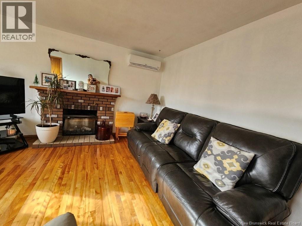 135 Crandall Street, Moncton, New Brunswick  E1C 4E1 - Photo 5 - NB129882