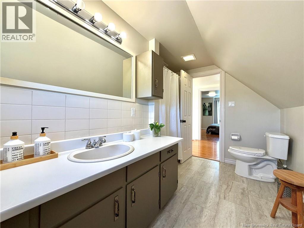 450 Petrie, North Tetagouche, New Brunswick  E2A 4Y9 - Photo 32 - NB129892