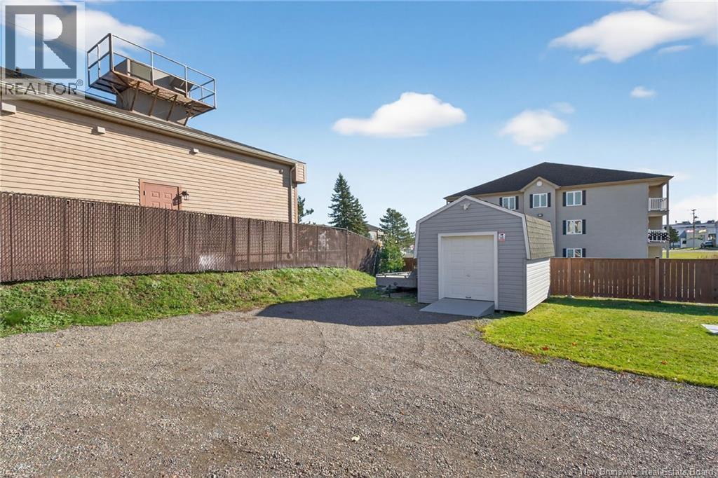 500 Champlain, Dieppe, New Brunswick E1A 1P4 - Photo 10 - NB128261