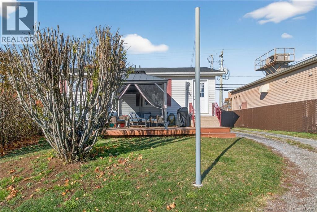 500 Champlain, Dieppe, New Brunswick E1A 1P4 - Photo 5 - NB128261