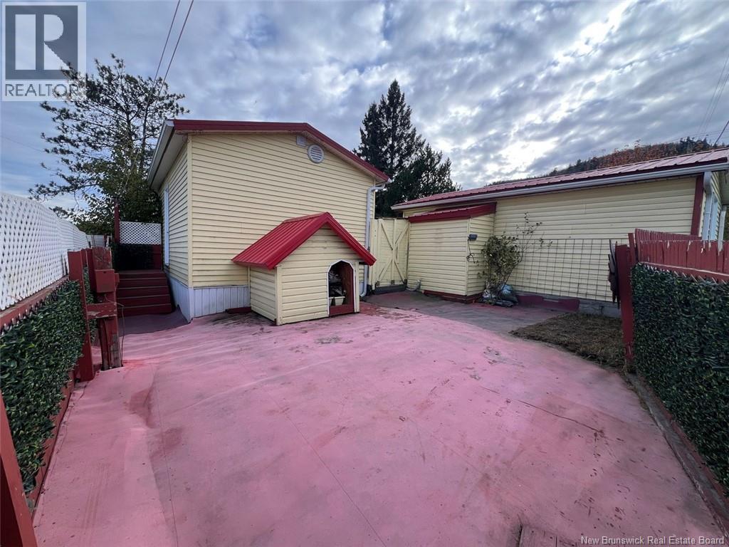 1 Parc P'tiso Street, Edmundston, New Brunswick  E3V 3X7 - Photo 22 - NB128868