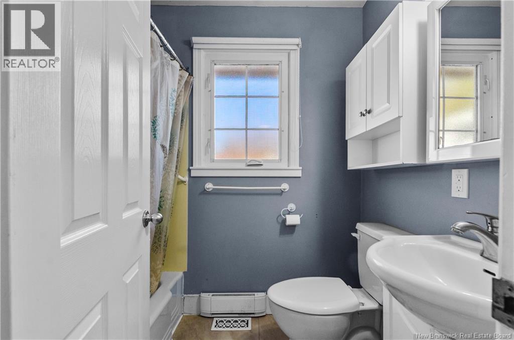 306 Cherry Avenue, Fredericton, New Brunswick  E3A 1Z5 - Photo 22 - NB129873