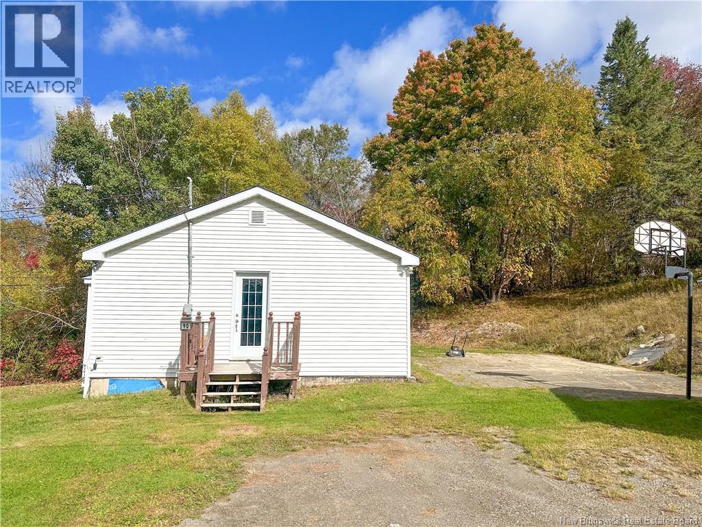 90 Parker Road, Northampton, New Brunswick  E7N 1A9 - Photo 2 - NB129832