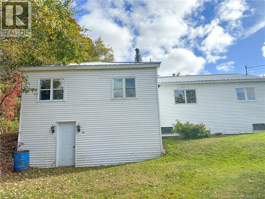 90 Parker Road, Northampton, New Brunswick  E7N 1A9 - Photo 5 - NB129832