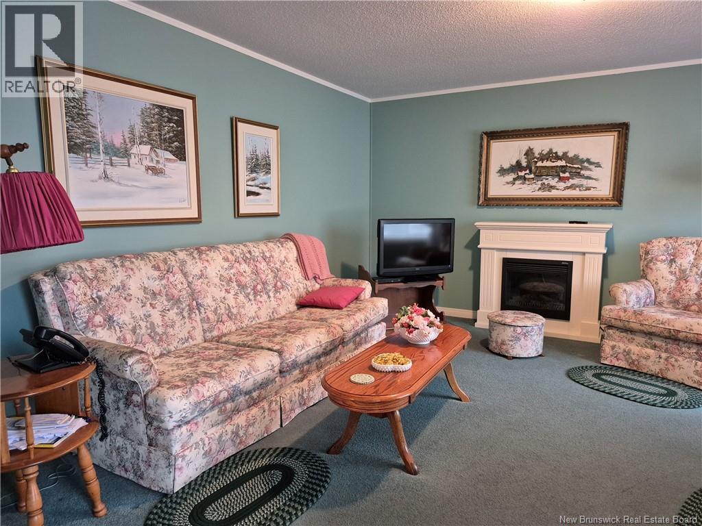 28 Dougnorth Street, Fredericton, New Brunswick  E3G 0H7 - Photo 12 - NB130000