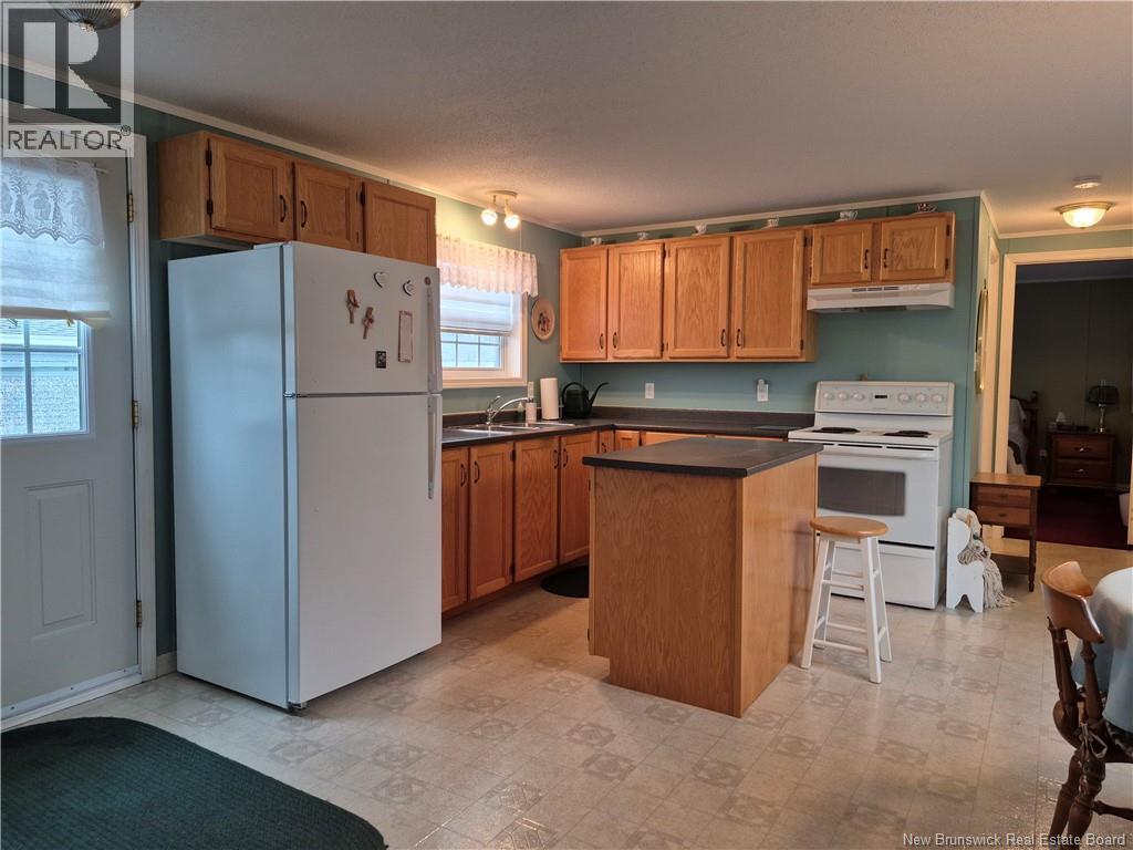 28 Dougnorth Street, Fredericton, New Brunswick  E3G 0H7 - Photo 9 - NB130000