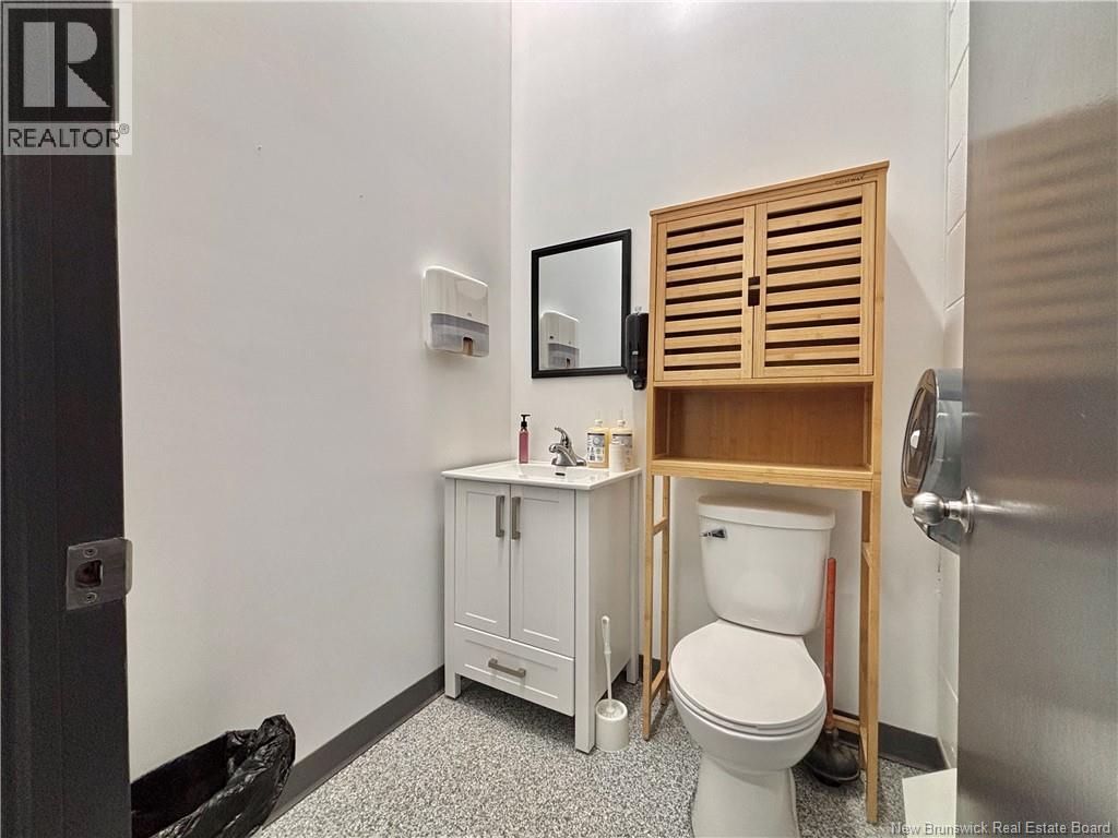 895 St Anne, Bathurst, New Brunswick E2A 2N5 - Photo 19 - NB129909