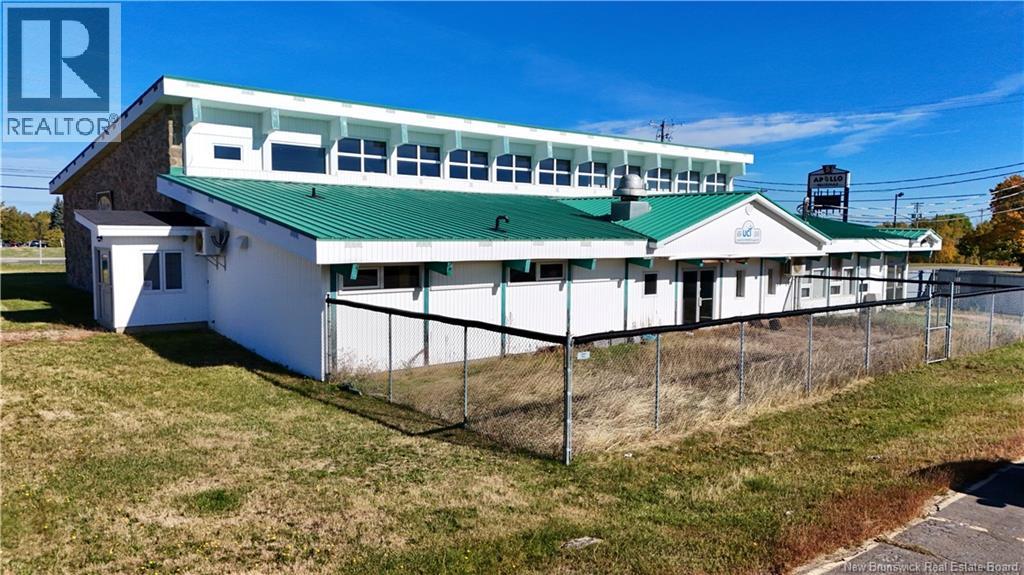 895 St Anne, Bathurst, New Brunswick E2A 2N5 - Photo 5 - NB129909