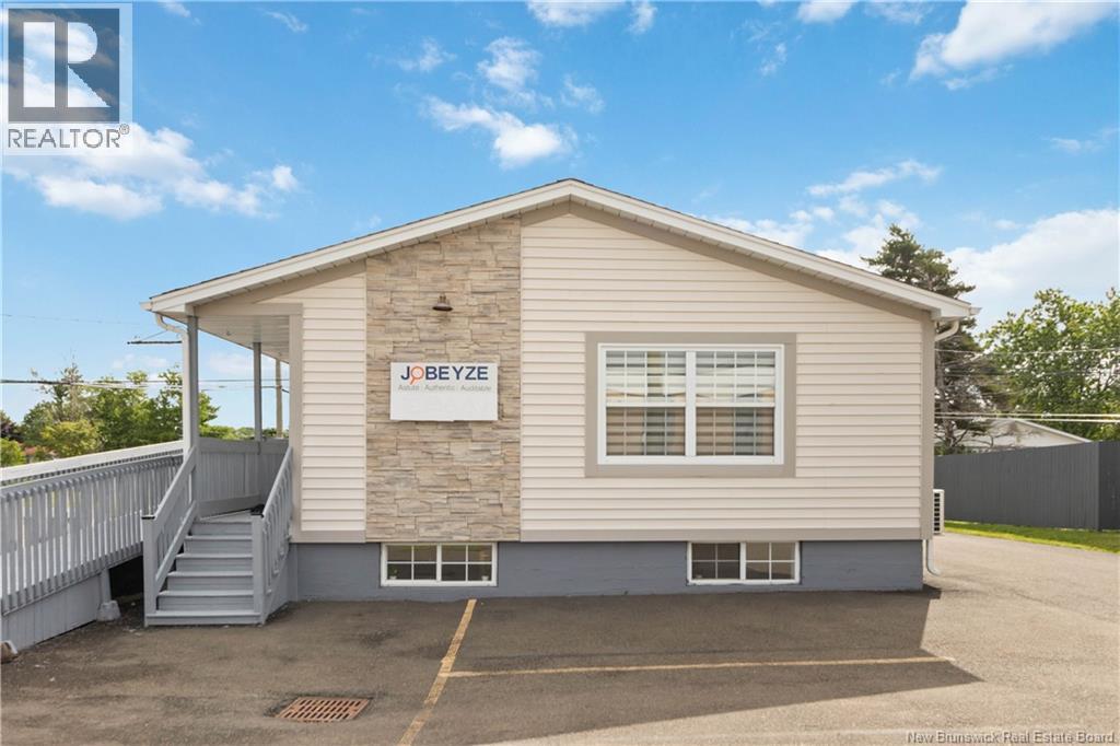 338 Kendra Street, Moncton, New Brunswick E1C 4K4 - Photo 3 - NB129835