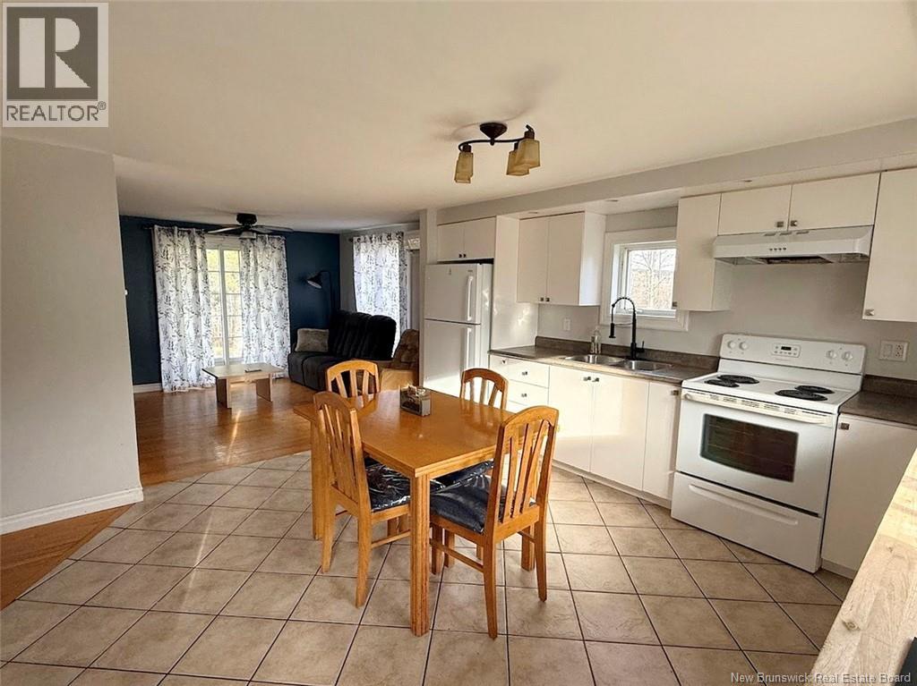 9 Des Galeries Street, Rivière-Verte, New Brunswick  E7C 3E9 - Photo 3 - NB129899