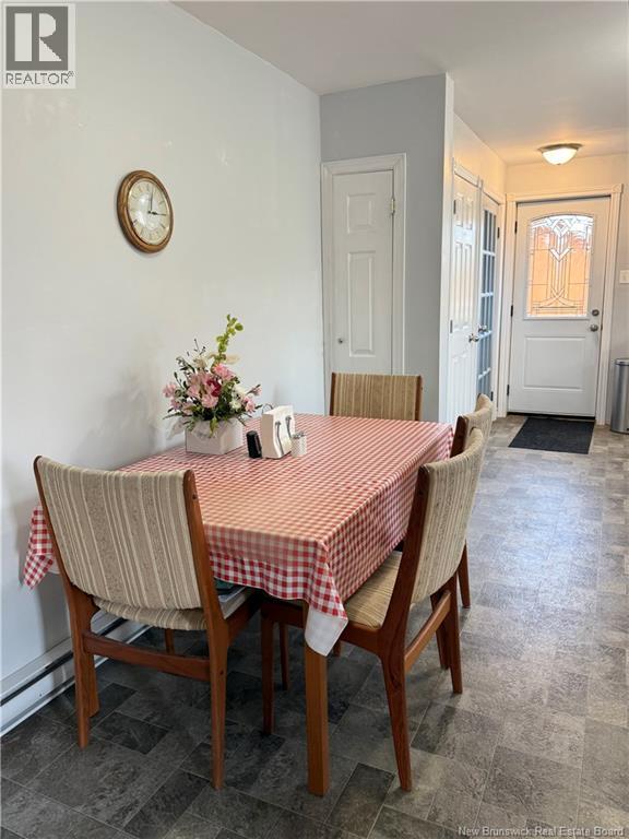 335 Beaumont Avenue, Miramichi, New Brunswick  E1V 1E5 - Photo 3 - NB129989