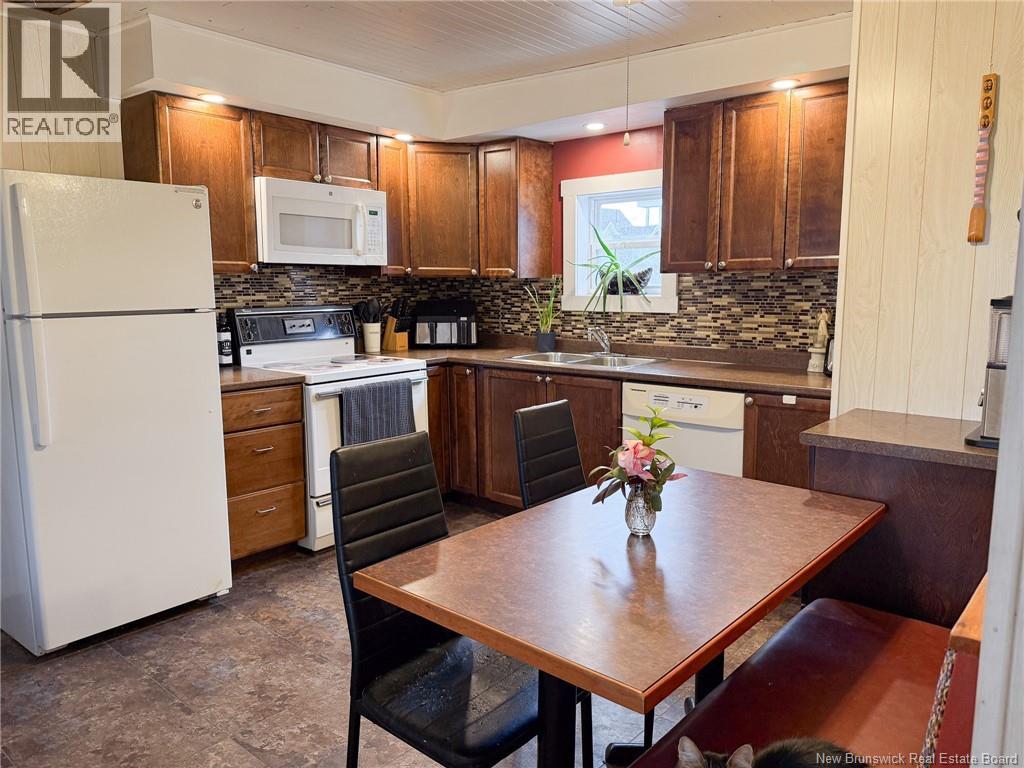 9108 Main Street, Florenceville-Bristol, New Brunswick E7L 2A4 - Photo 17 - NB129982