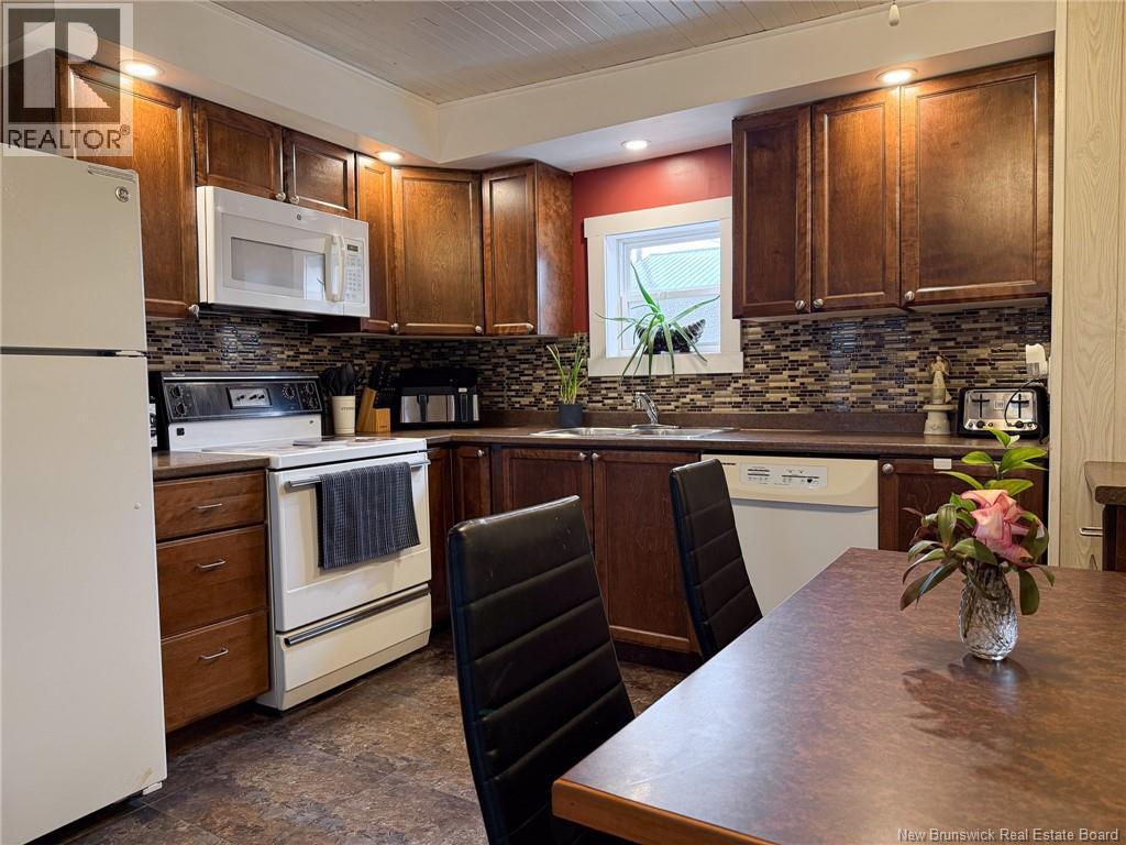 9108 Main Street, Florenceville-Bristol, New Brunswick E7L 2A4 - Photo 18 - NB129982