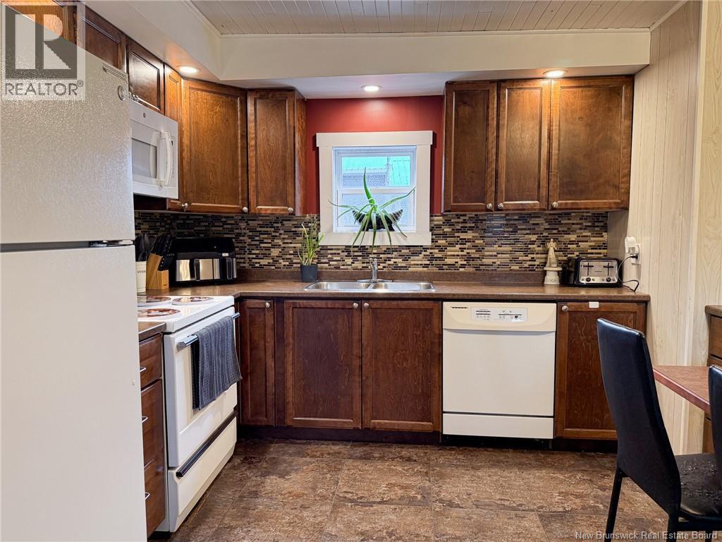 9108 Main Street, Florenceville-Bristol, New Brunswick E7L 2A4 - Photo 19 - NB129982