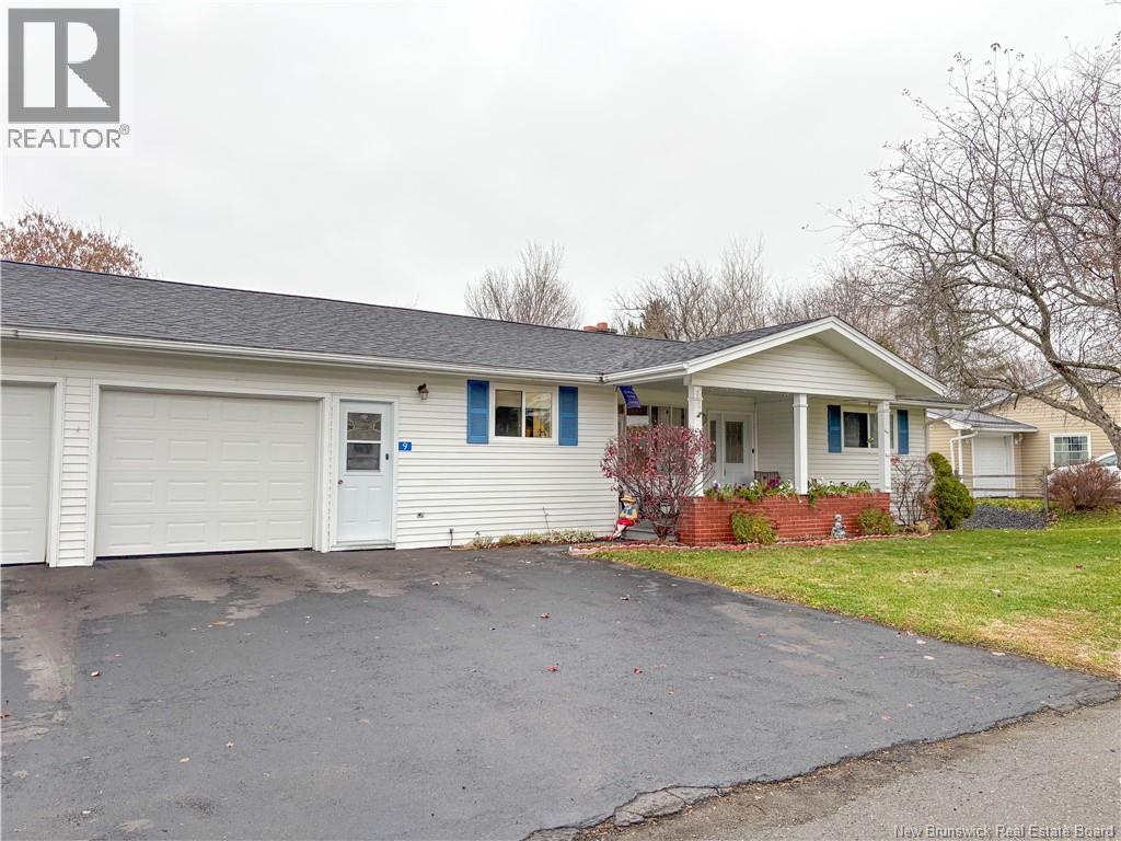 9 Crescent Gardens, Hartland, New Brunswick  E7P 1L9 - Photo 2 - NB129939