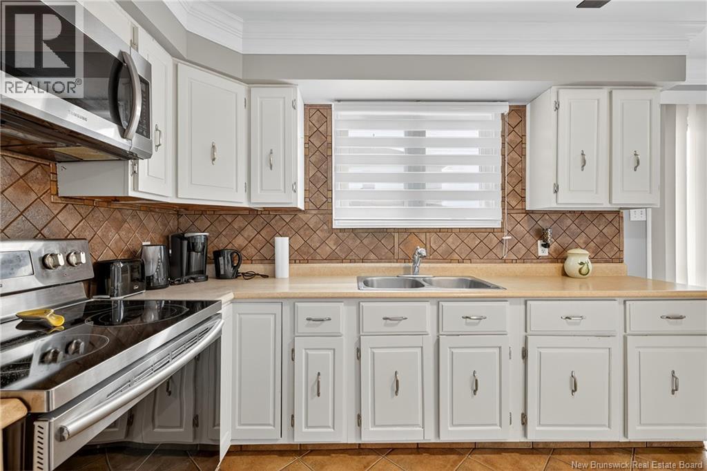 595 St Simon, Bathurst, New Brunswick E2A 3L7 - Photo 17 - NB129958