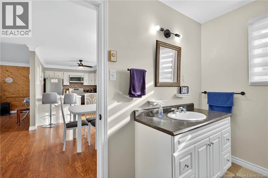 595 St Simon, Bathurst, New Brunswick E2A 3L7 - Photo 22 - NB129958